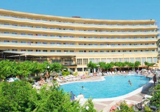 Costa Dorada utazás Hotel Calypso