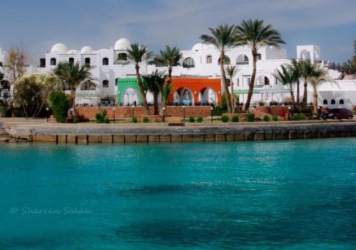 Hurghada utazás Arabella Azur Beach Resort