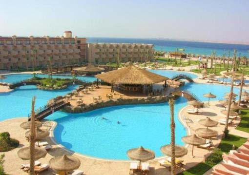 Hurghada utazás utazás V Grand Beach Resort