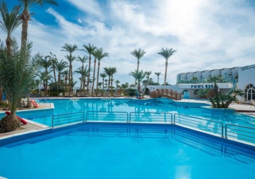 Hurghada utazás Shams Safaga