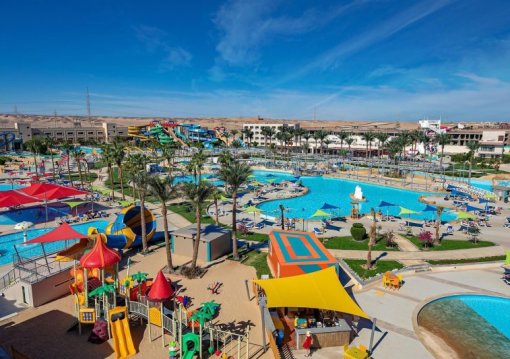 Hurghada utazás Titanic Resort & Aqua Park