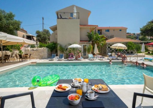 Kefalonia utazás Makris Yialos Apartmanház