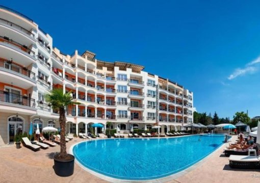 Napospart utazás Avenue Deluxe