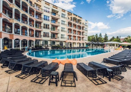 Napospart utazás Avenue Deluxe