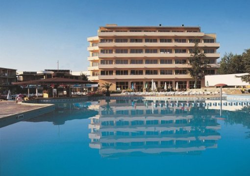 Napospart utazás Continental 3*