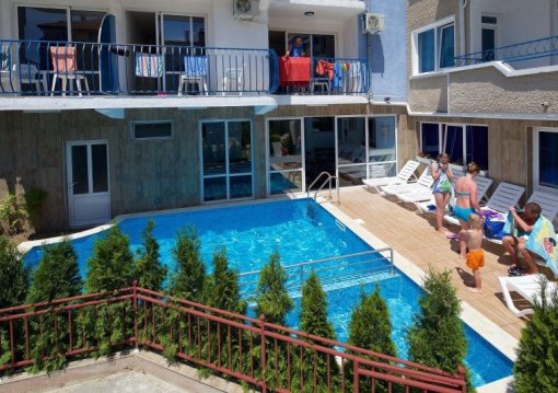 Napospart utazás Elvira