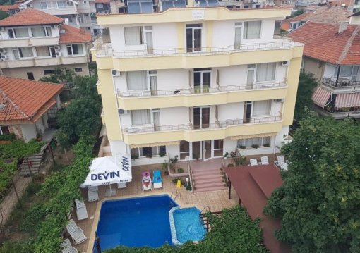 Napospart utazás Larisa Hotel