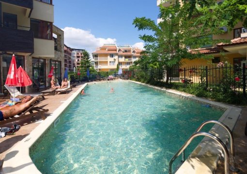 Napospart utazás Lira