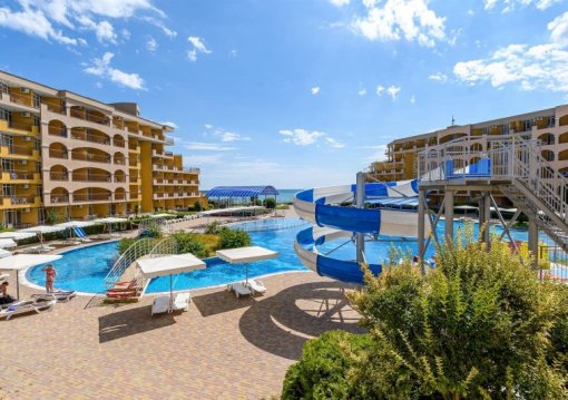 Napospart utazás Midia Family Resort