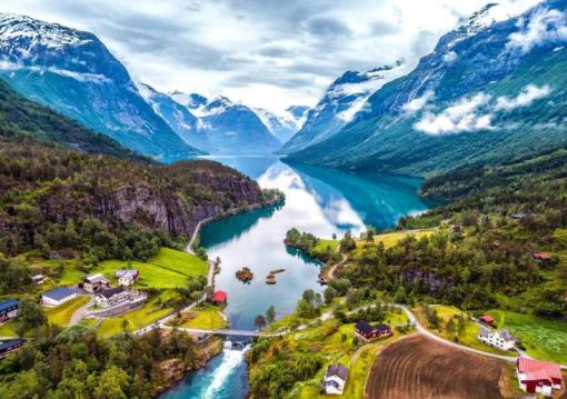 Norvég fjordok: tájak és trollok