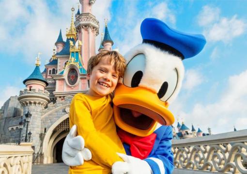 Utazás Disneyland meseországba, párizsi városnézéssel