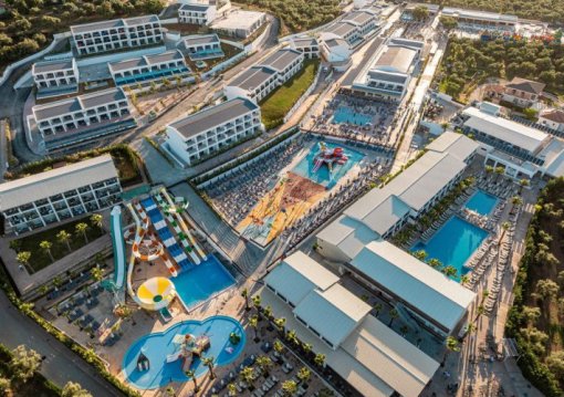 Zakynthos utazás Caretta Paradise Hotel & Waterpark