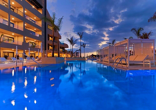 Tenerife Costa Adeje utazás GF Victoria