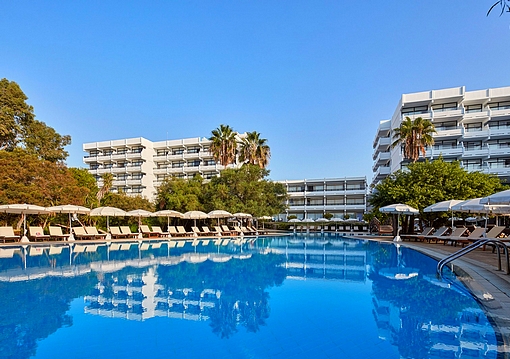 Dél-Ciprus Ayia Napa utazás Grecian Bay Hotel