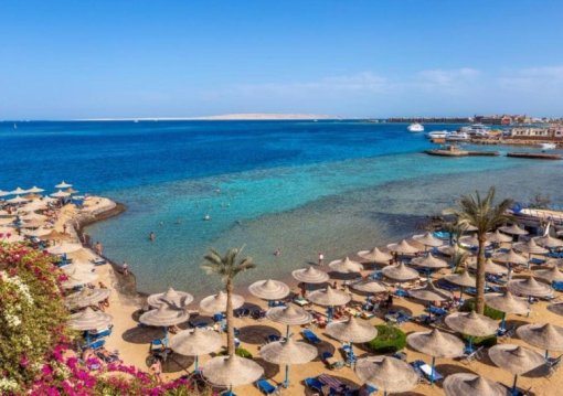 Hurghada utazás King Tut Aqua Park Beach