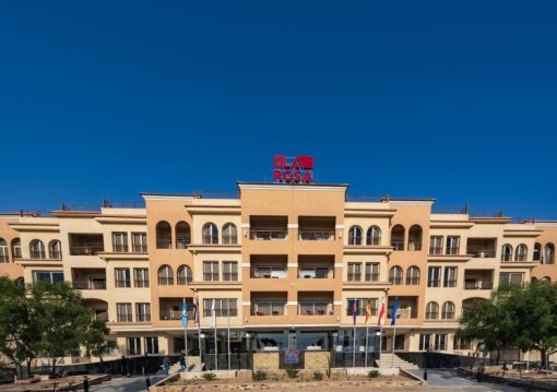 Hurghada utazás La Rosa Boho Aquapark Hotel