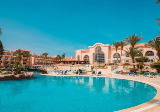 Hurghada utazás Pyramisa Beach Resort
