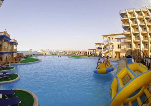 Hurghada utazás Sphinx Aqua Park Beach Resort