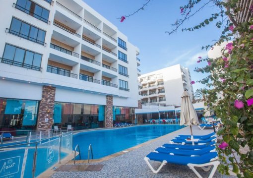Hurghada utazás Marlin Inn Azur Resort