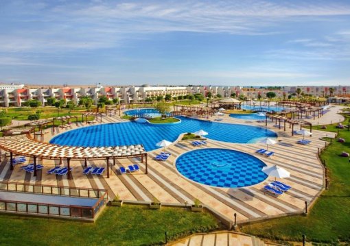 Hurghada utazás Posh Club By Sunrise Crystal Bay Resort