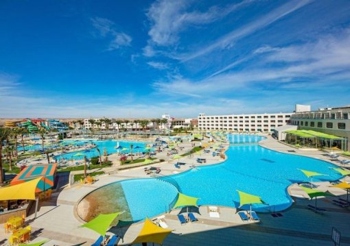 Hurghada utazás Titanic Resort & Aquapark