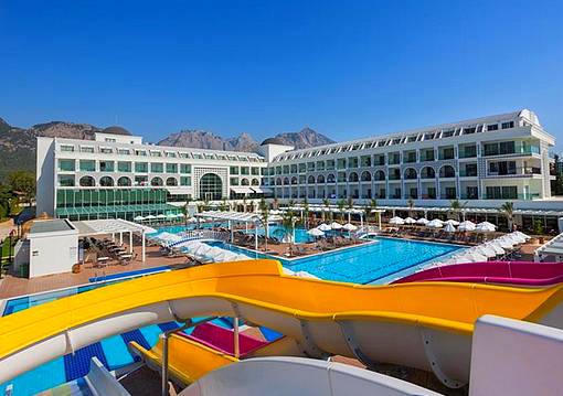 Kemer utazás Karmir Resort & Spa