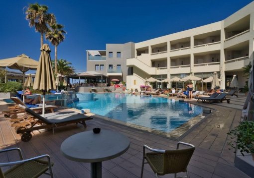 Kréta Rethymno utazás Pearl Beach Crete