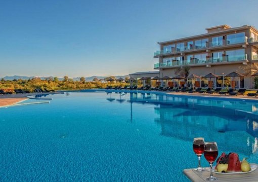 Korfu Perithia utazás Hotel Laguna Holiday Resort