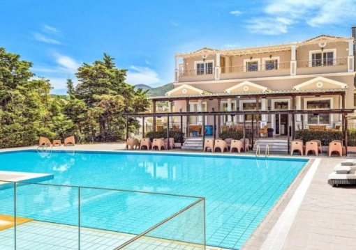 Korfu utazás Hotel Thinalos