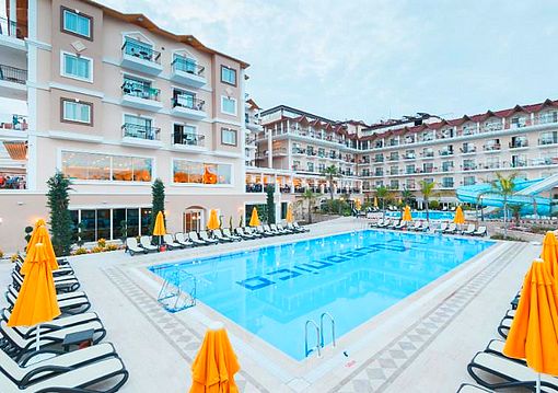 Kemer utazás L'oceanica Beach Resort Hotel
