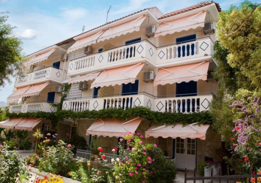 Lefkada-sziget utazás Borsalino apartmanház