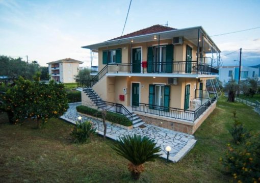 Lefkada-sziget Perigiali utazás Kostas apartmanház
