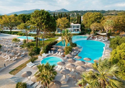 Lefkada-sziget utazás Ninos Grand Beach Hotel & Resort