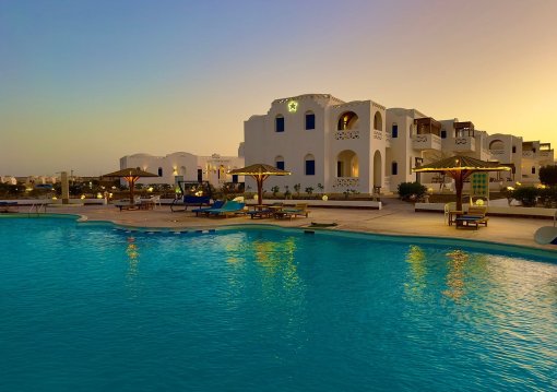 Marsa Alam utazás Beach Safari Nubian Resort 4*
