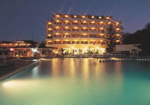 Napospart utazás Continental 3*+