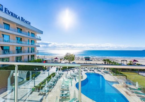 Napospart utazás Dit Evrika Beach Club Hotel