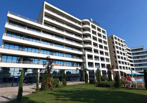 Napospart utazás Globus Hotel