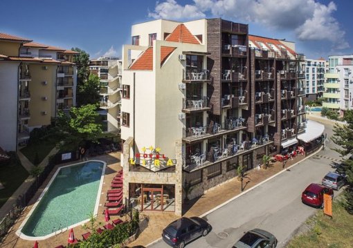 Napospart utazás Hotel Lira