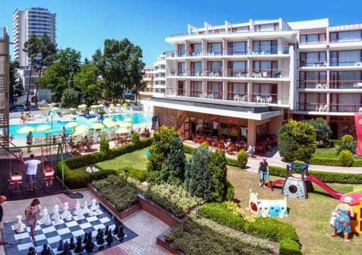 Napospart utazás Hotel Merkurij (Mercury)