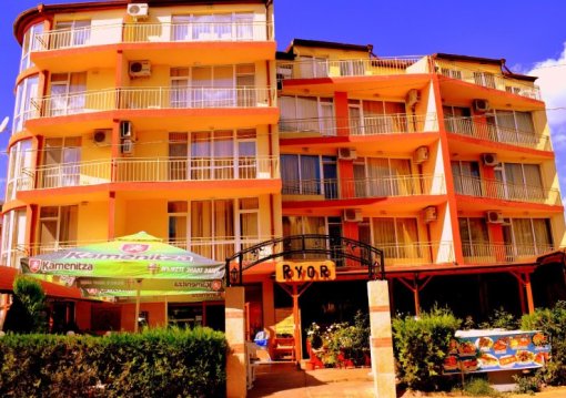 Napospart utazás Hotel Ryor