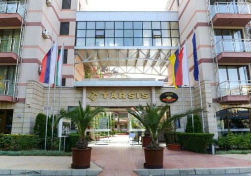 Napospart utazás Hotel Tarsis Club