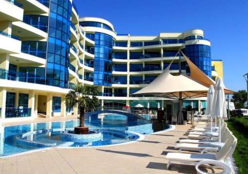 Napospart utazás Marina Holiday Club