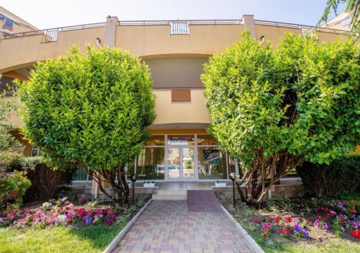 Napospart utazás Midia Grand Resort