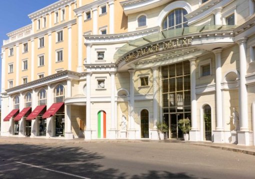 Napospart utazás Rome Palace Deluxe