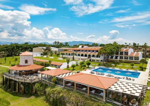 Peloponnészoszi-félsziget utazás Pavlina Beach