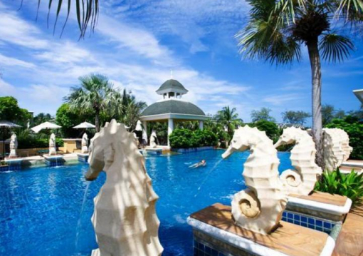 Phuket utazás Bangkok 3 éj + Phuket 7 éj Graceland Resort & Spa