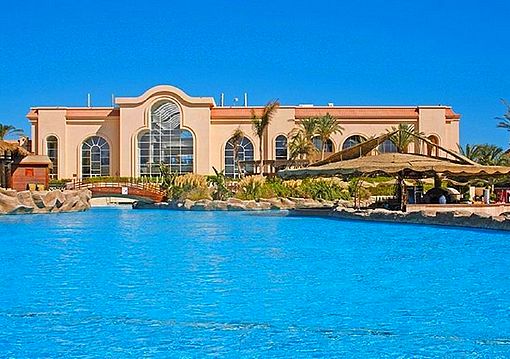 Hurghada utazás Pyramisa Beach Resort Sahl Hasheesh