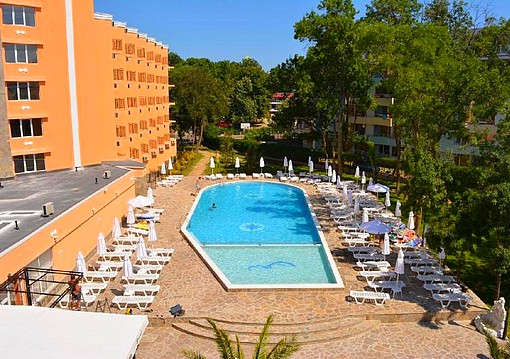 Napospart utazás Hotel Riva