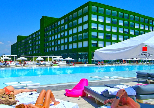 Belek utazás Adam & Eve