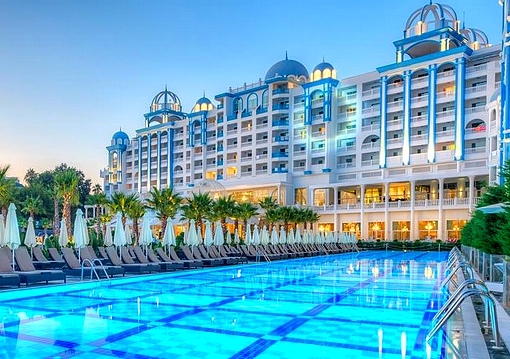 Alanya utazás Rubi Platinum Sign